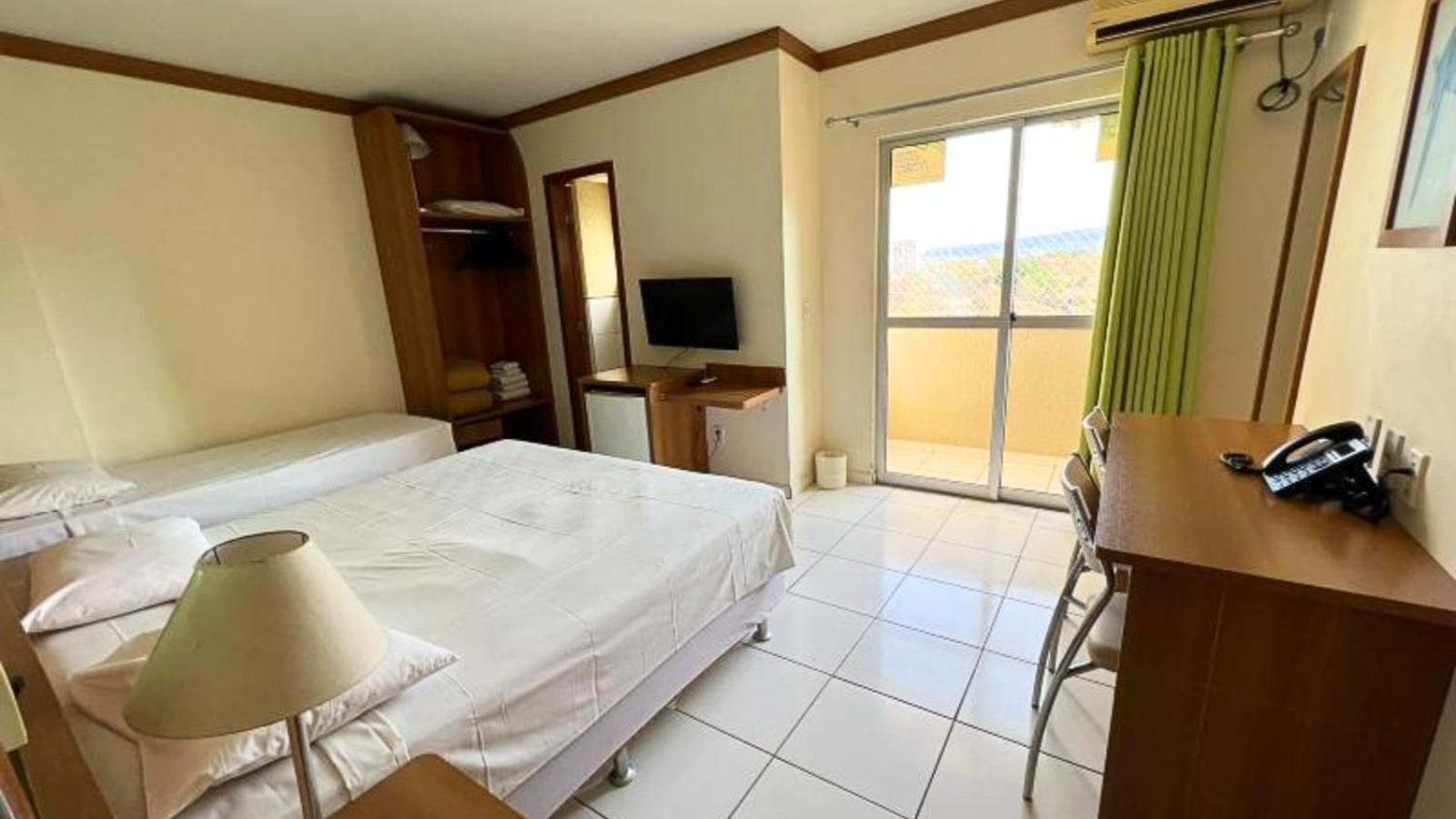 Aparthotel Golden Dolphin Grand *